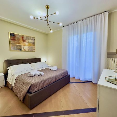Salento Sweet Home - Obelisco Luxury Apartment 莱切 外观 照片