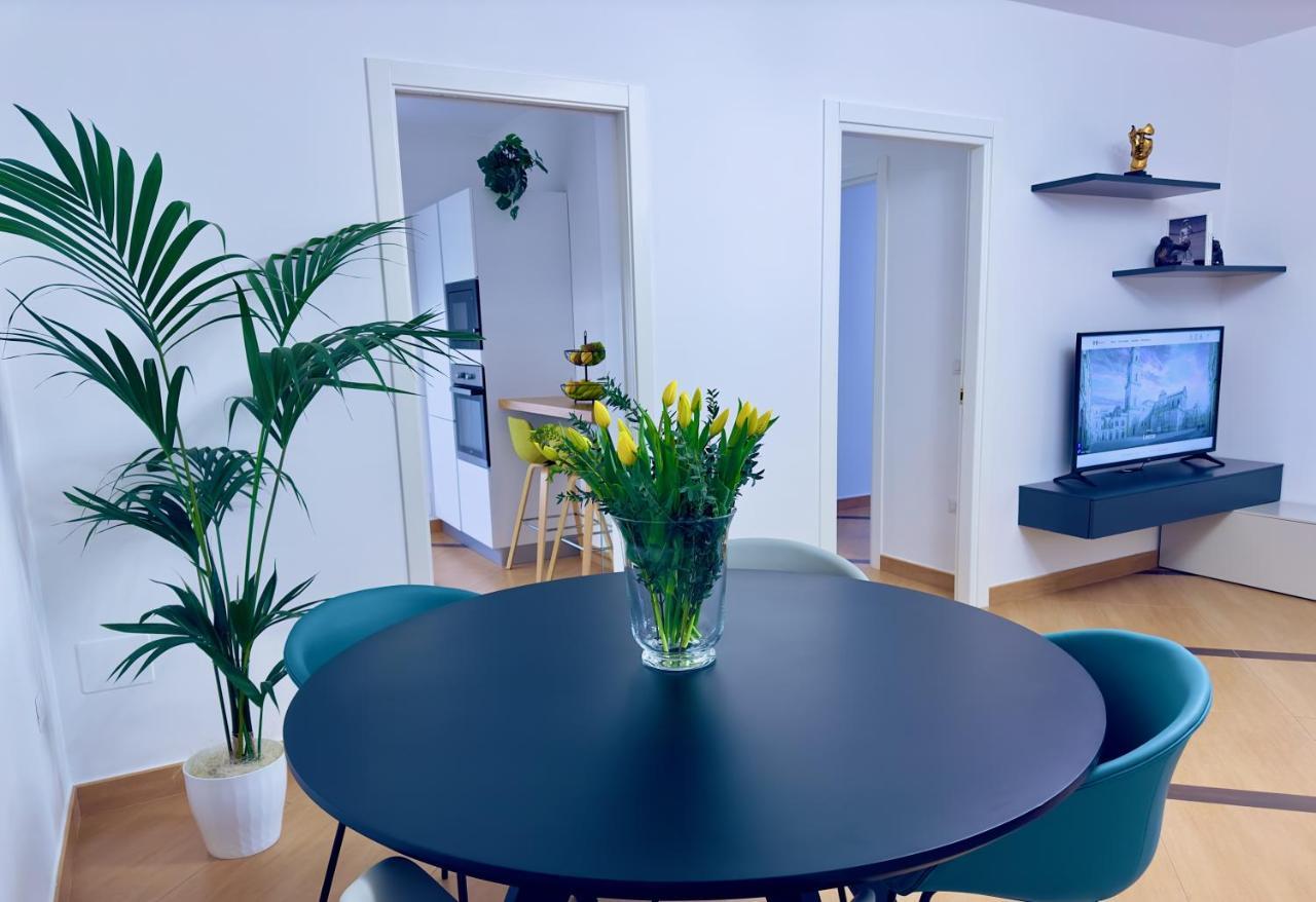 Salento Sweet Home - Obelisco Luxury Apartment 莱切 外观 照片